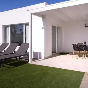 & Princesa Mercedes Villa Puerto del Carmen (Lanzarote)