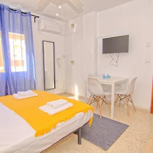 Cost River Homestay Malaga